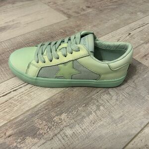 Vintage Havana Pastel Green Star Sneakers